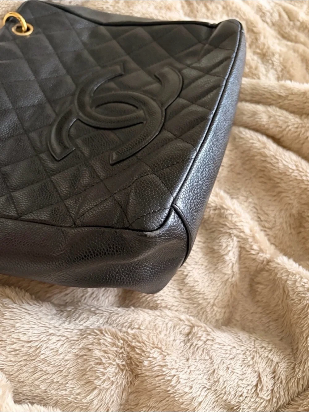 CHANEL Black Quilted Caviar Leather Shoulder Tote with Gold Chain